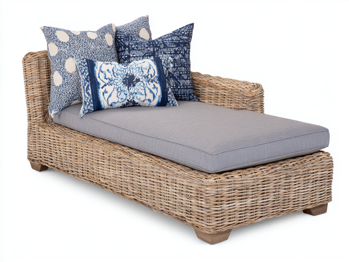 Tumbona de exterior de ratán sintético color natural y gris 190x80x75 cm diseño moderno
